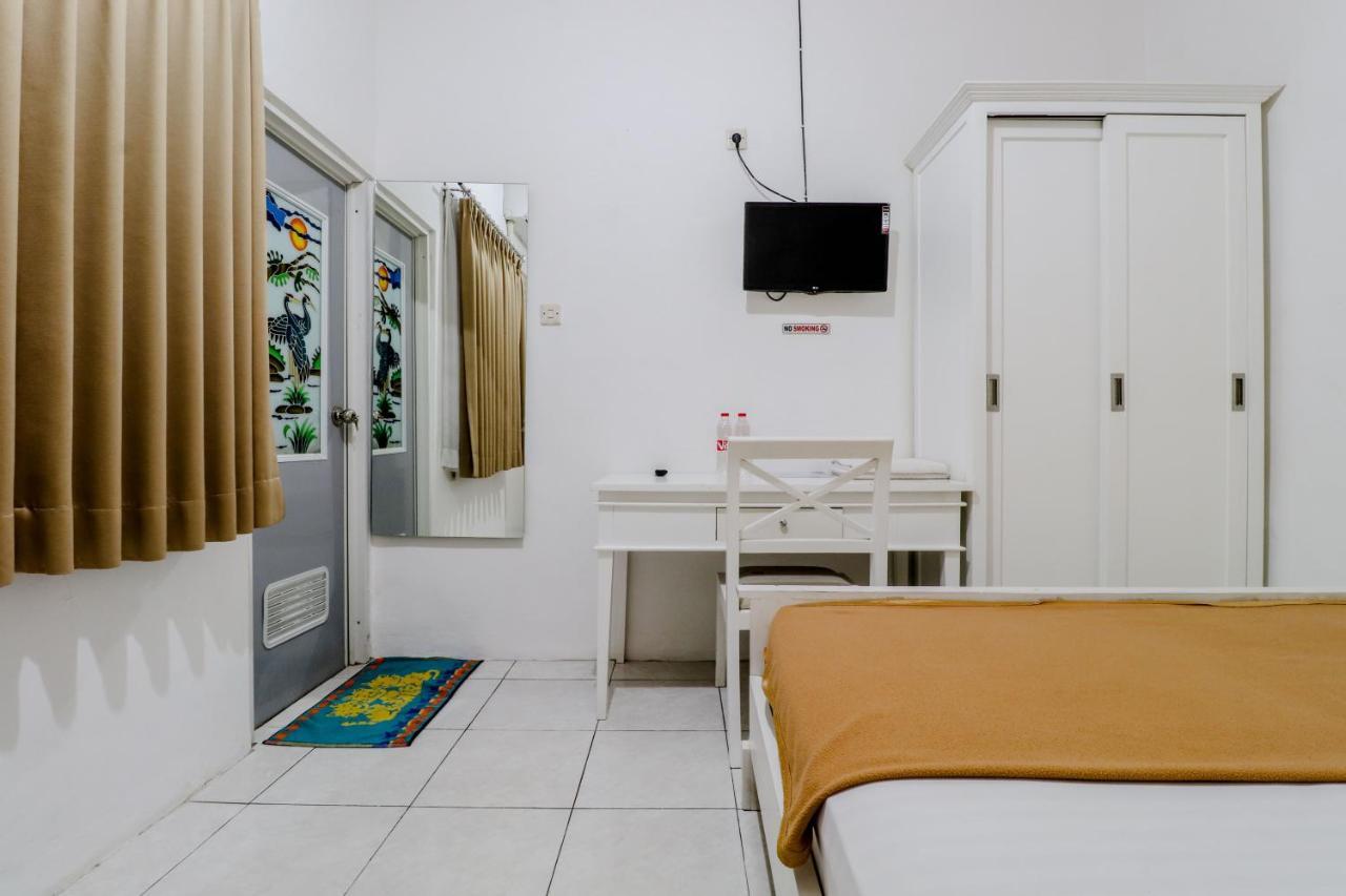 Ratu Guesthouse Sleman  Exterior photo